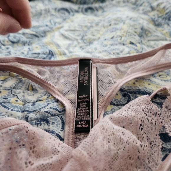 Thong - Picture 2 of 3